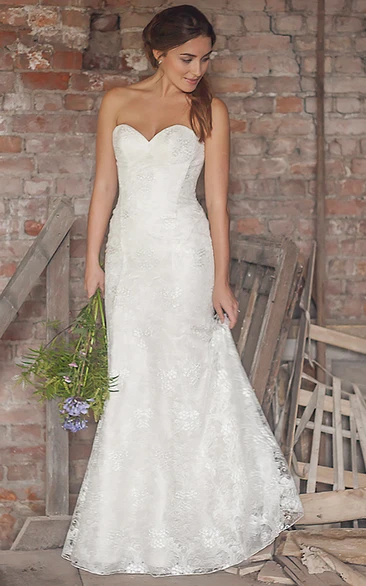 Sheath Sweetheart Sleeveless Floor-length Lace/Satin Wedding Dress with Low-V Back and Appliques