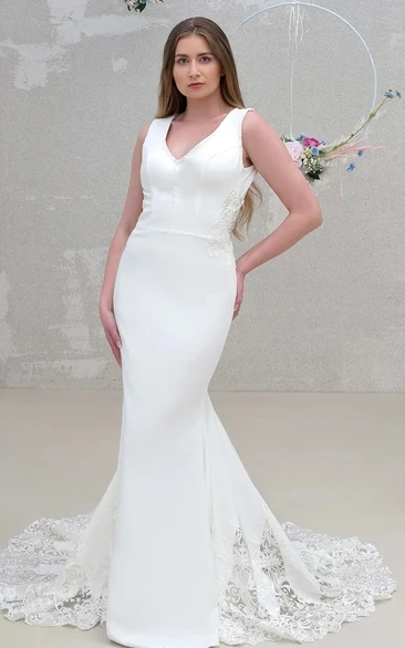 Modern Mermaid Satin Sleeveless Floor-length Keyhole Wedding Dress with Appliques