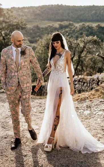 Sexy Hippie Plunged Sleeveless Front Split Tulle Gypsy Wedding Dress