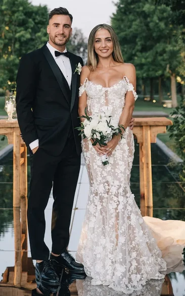 Sassy Illusion Sheath Mermaid Lace Wedding Dress with Draping