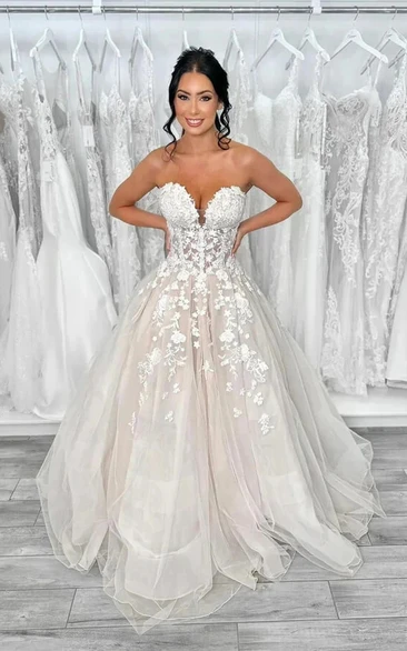 Sexy Sweetheart A-line Lace Applique Tulle Wedding Dress