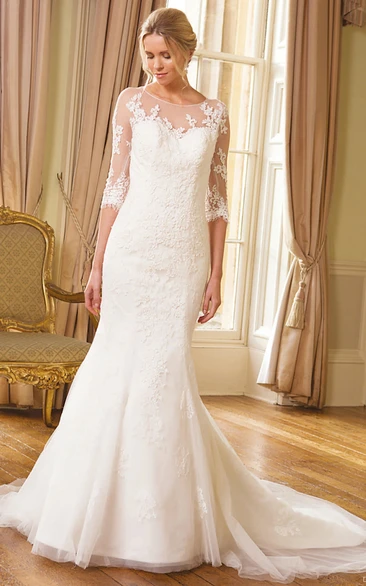 Mermaid/Trumpet Scoop-neck 3-4-sleeve Wedding Dress With Appliques And Court Train