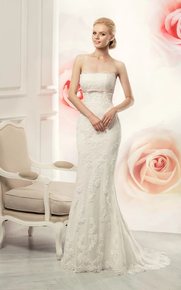 Sleeveless Appliqued Long Sheath Lace Gown