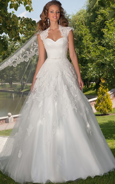 Queen Anne Sweetheart Criss cross Ball Gown Dress With Appliques And Corset Back