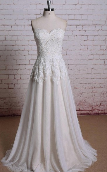 Champagne Underlay Pleats Lace Sweetheart Gown