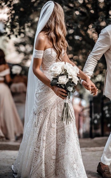 Sweetheart Bohemian Empire Lace Sheer Wedding Dress