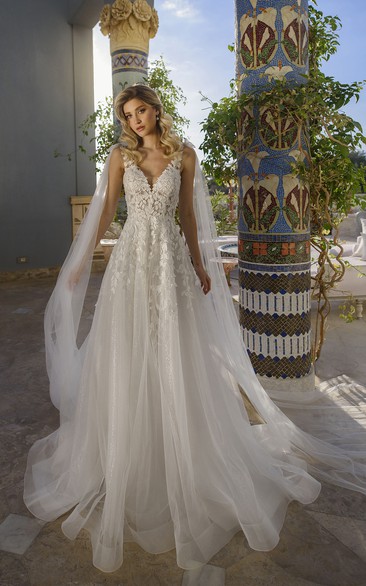 V-neck Tulle Halter Organza Wedding Dress with Lace Applique