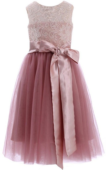 Jewel-Neck Sleeveless Lace Tulle Flower Girl Dress With bow