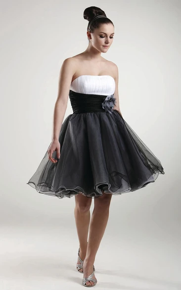 A-line Straight Across Sleeveless Short Tulle Bridesmaid Dress with Corset Back and Flower