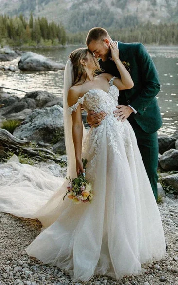 Off-the-shoulder Elegant A-line Applique Wedding Dress with Court Train