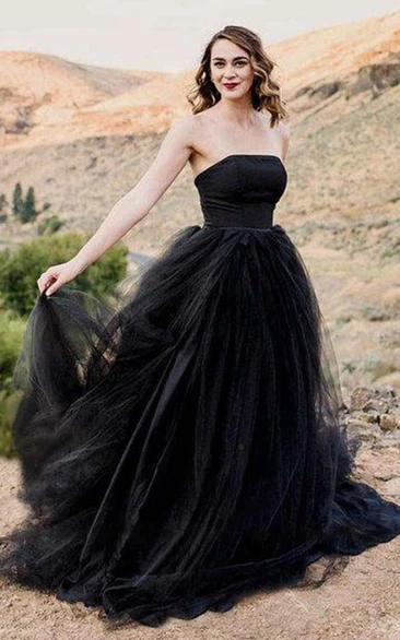 Black Ball Gown Strapless Empire Tulle Wedding Dress with Court Train