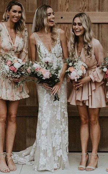 Lace Sleeveless V-neck Sheath Country Wedding Dress