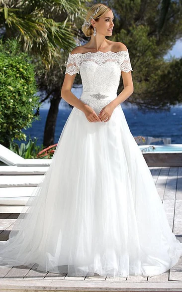 Off-the-shoulder Short Sleeve A-line Tulle Wedding Dress With Lace