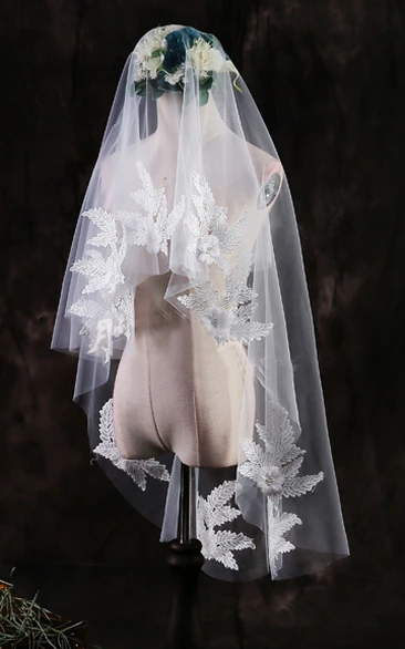 Short Handmade Lace Applique Flower Wedding Veil