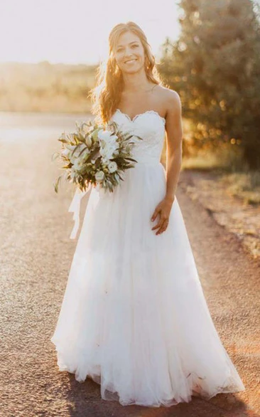 Sweetheart Lace Tulle  Sleeveless Wedding Dress