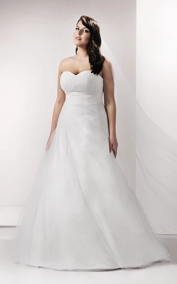 Sweetheart Criss cross A-line Side-draped Tulle plus size wedding dress