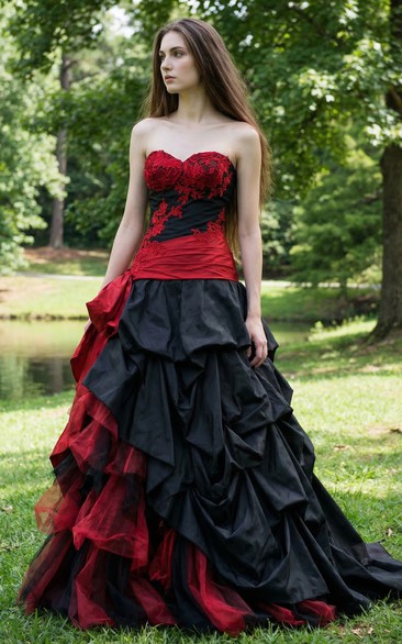 open lace back dress Sparkly Black Ruffle Ball Gown Wedding Dresses Red Lace Appliqued Quin –  Viniodress main image 0
