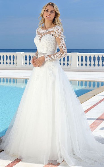 Scoop Floor-Length Long-Sleeve Appliqued Tulle Wedding Dress