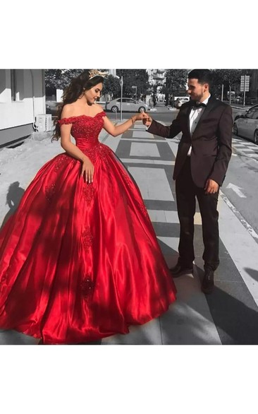Sexy Off-the-shoulder Short Sleeve Tulle Ball Gown Dress