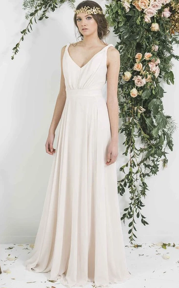 simple V-neck Sleeveless Chiffon Bridesmaid Dress With Pleats