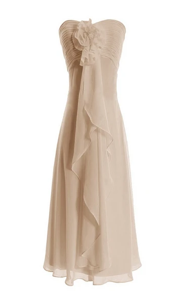 Sweetheart Chiffon Empire short Bridesmaid Dress With Ruching And Flower