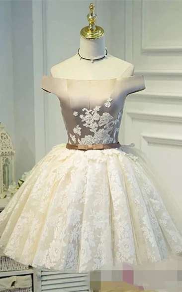 Sleeveless Ball Gown Short Mini Off-the-shoulder Appliques Bow Pleats Satin Lace Homecoming Dress