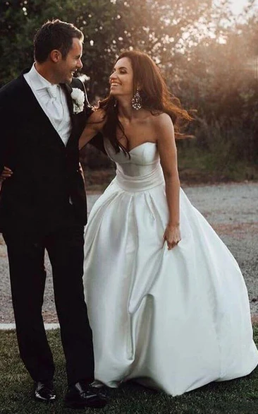 Sweetheart Lace up A-line Satin Ball Gown Solid Wedding Dress