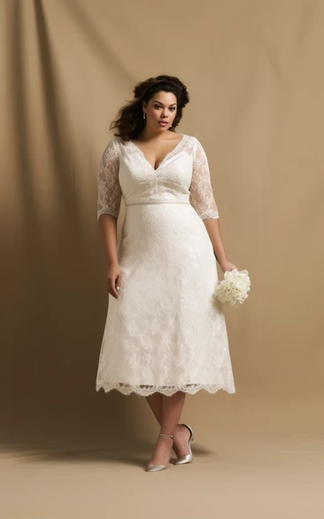 V-neck Half-sleeve Lace Tea-length Plus Size Wedding Dress for Curvy Brides