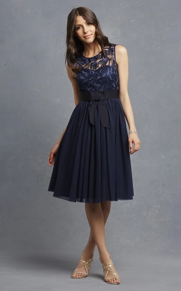 Sleeveless Appliqued Top Exquisite A-Line Dress