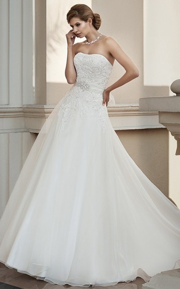 A-line Strapless Sleeveless Floor-length Lace/Organza Wedding Dress with Lace-up and Belt