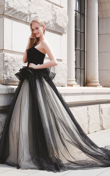 Black and White Ball Gown Sweetheart Sleeveless Court Train Tulle Wedding Dress with Ruffles and Corset Up