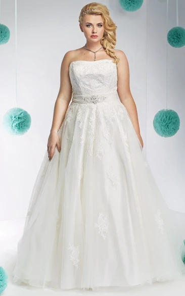 A-line Strapless Tulle Satin plus size wedding dress With Appliques And bow