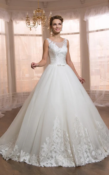 Scoop-neck Sleeveless Ball Gown Wedding Dress With Appliques And Corset Back