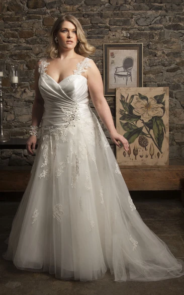 Strapped A-line Tulle Lace Criss cross Wedding Dress With Appliques And Corset Back