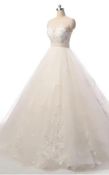 Long-Train Organza Ball-Gown Princess Wedding Lace Dress