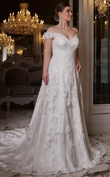 Romantic A Line Lace Floor-length Short Sleeve Wedding Dress with Appliques