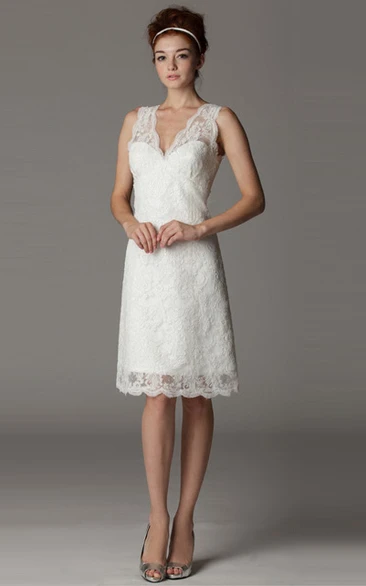 V-neck Sleeveless Lace short Wedding Dress With Appliques