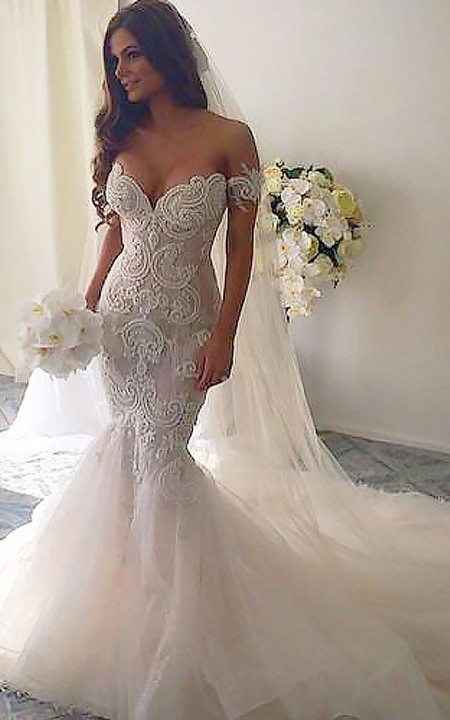 V-neck Lace Tulle Cap Short Sleeve Wedding Dress