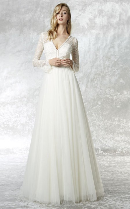 A-line V-neck Long puff sleeve Tulle Dress With Lace And sweep train
