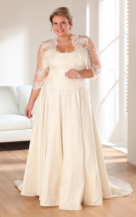3-4-Sleeve Appliqued Long A-Line Sweep-Train Gown