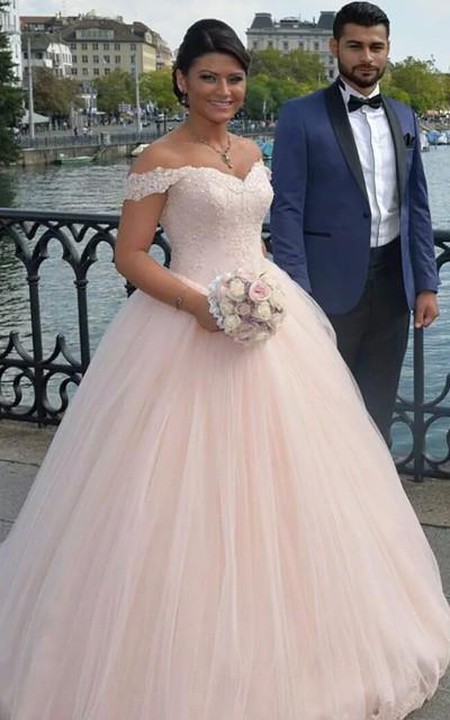 Appliqued Off-The-Shoulder Tulle Delicate Wedding Gown