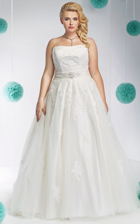 A-line Strapless Tulle Satin plus size wedding dress With Appliques And bow
