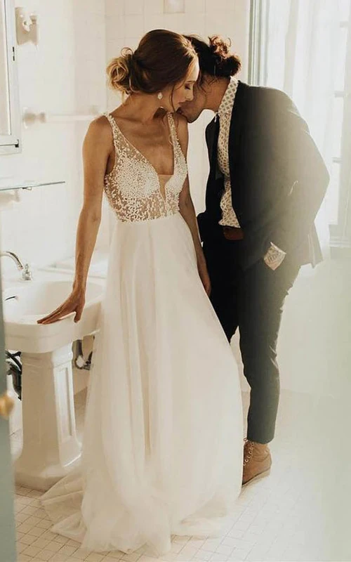 Sexy Notched Sleeveless Beaded Empire Tulle Wedding Dress