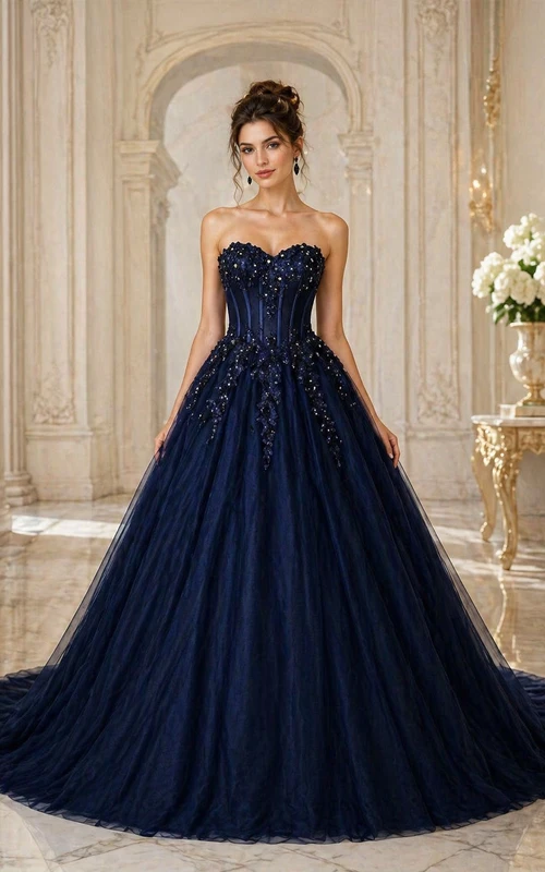 Robe de bal bustier en dentelle et tulle sans manches, ornée d'appliqués de bijoux et de dentelle, à décolleté cœur et corset.