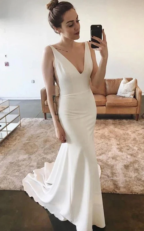 V-neck Sheath Chiffon Solod Sweep Train Wedding Dress