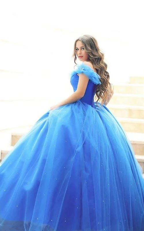 Robe de bal asymétrique en tulle à sequins, décolleté en cœur et épaules dénudées
