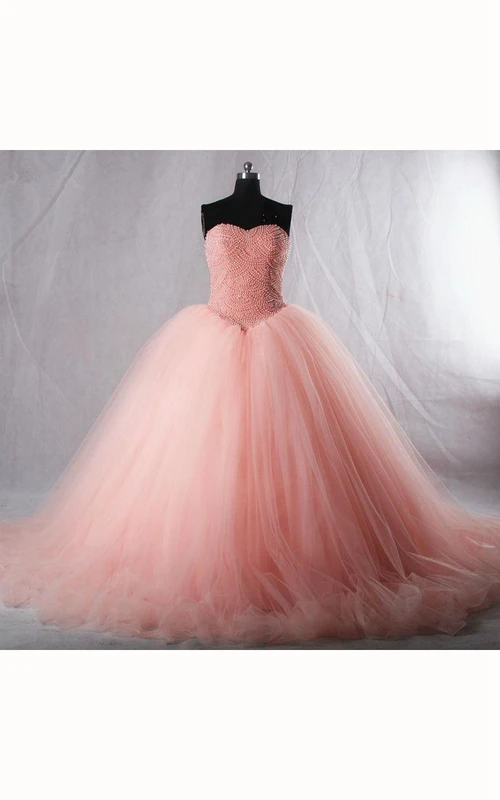 Robe corset à bretelles mi-longues, décolleté cœur, plissée et ornée de bijoux, à volants et à ourlet cloche.