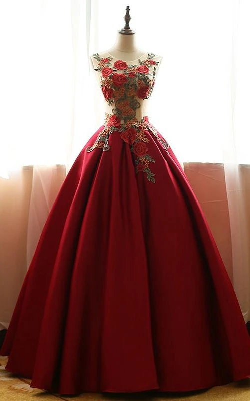 Robe de bal longue en satin et dentelle, sans manches, brodée, à lacets et col évasé.