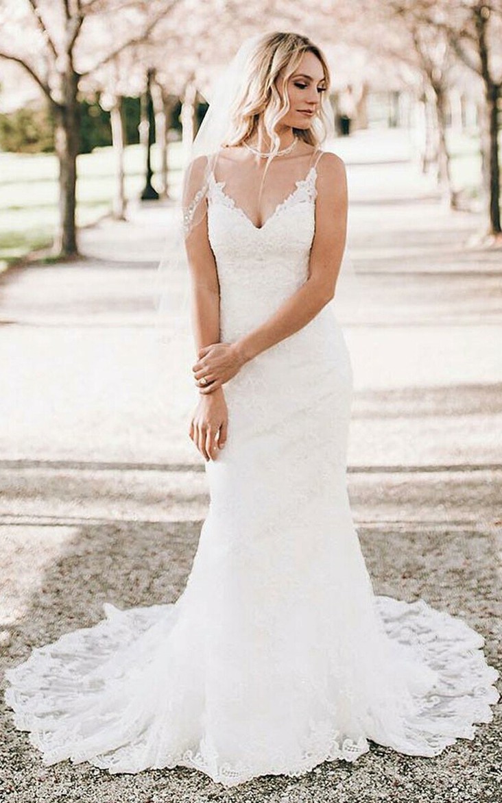 Romantic Sleeveless V-neck Lace Sheath Floor-length Mermaid Brush Train Wedding Dress