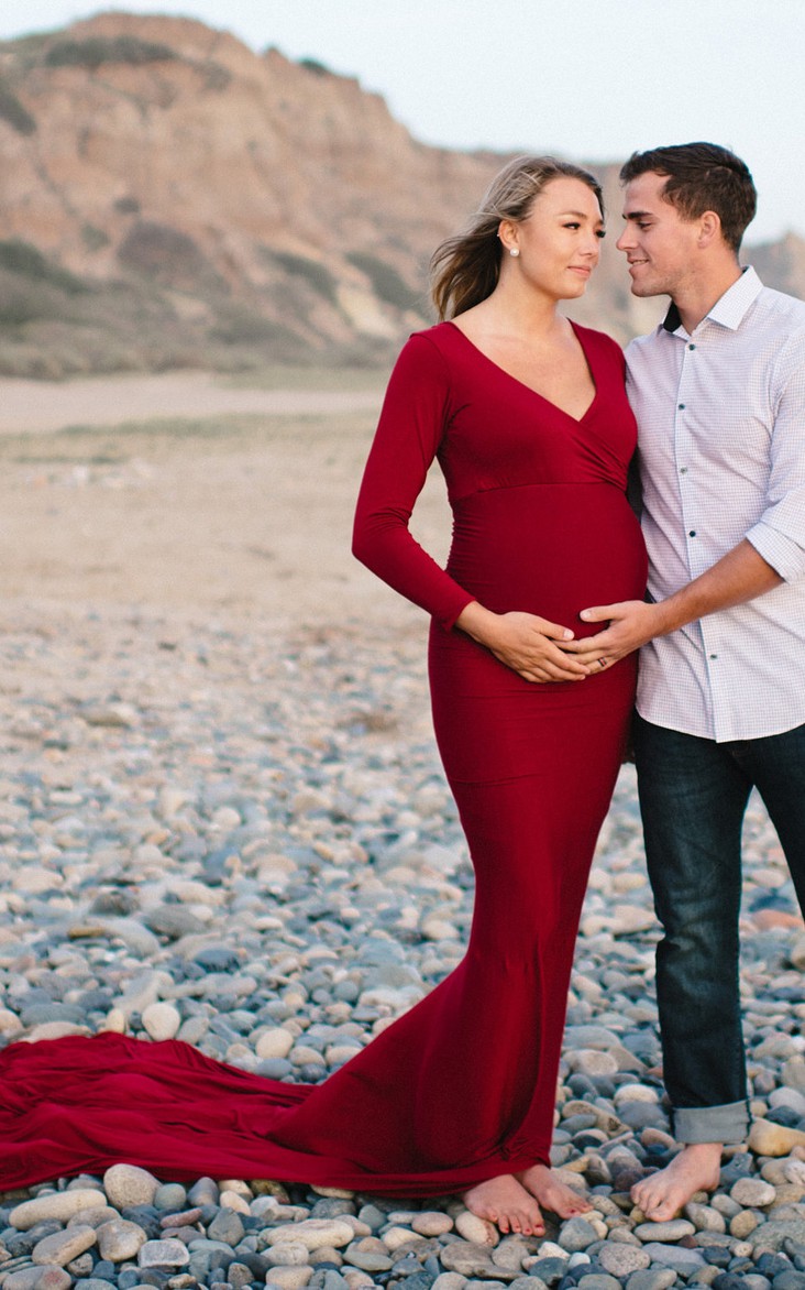 V-neck Long Sleeve Pleated Ruched Maternity Dress